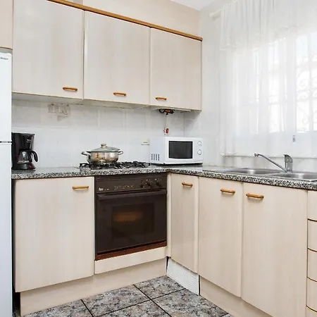 Villa 2soph - *